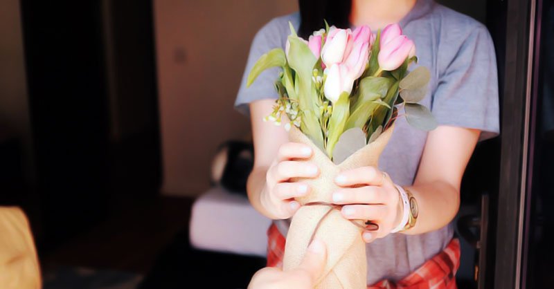 How To Send Flowers Anonymously?