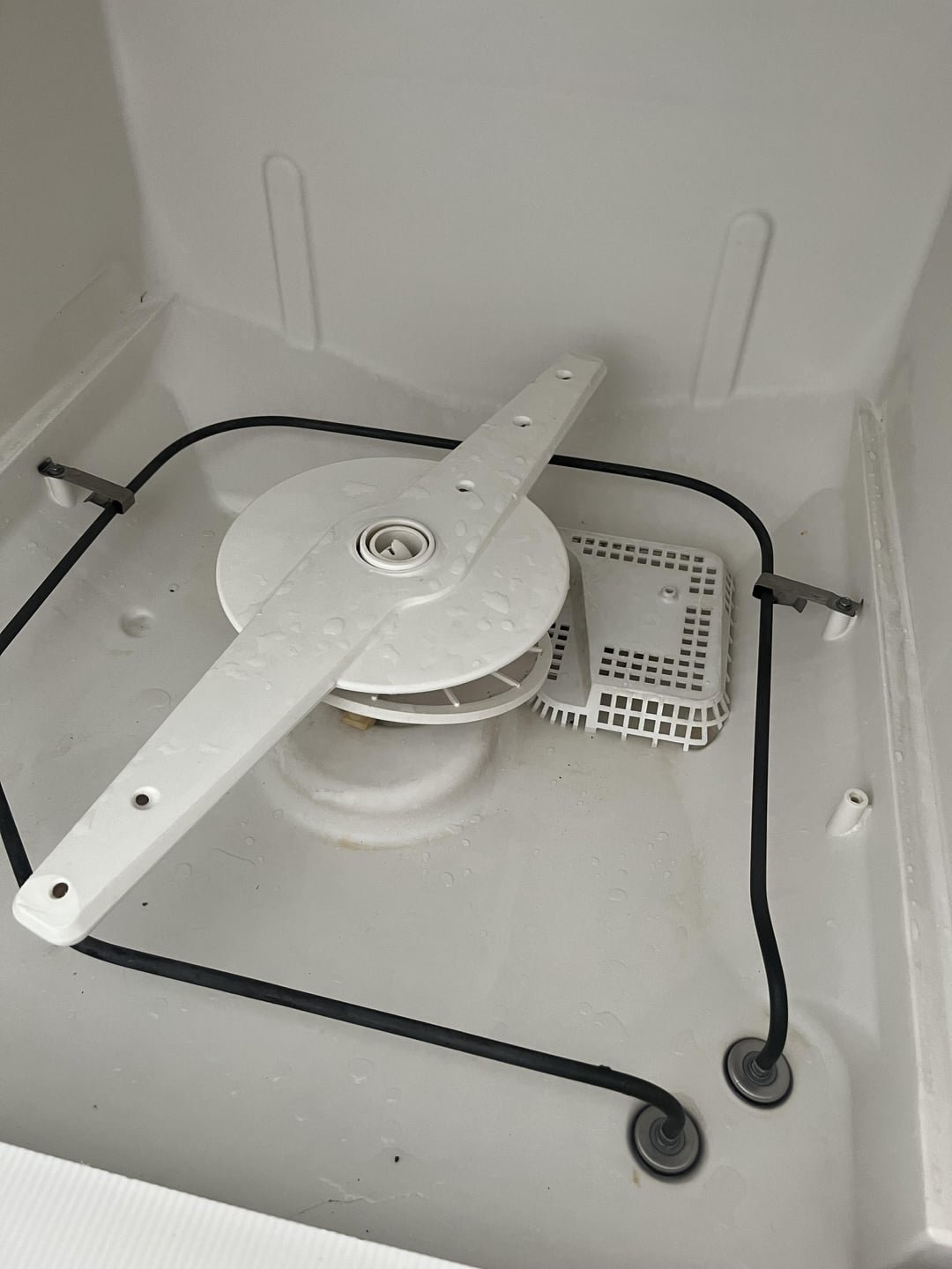 Hotpoint Dishwasher Not Draining