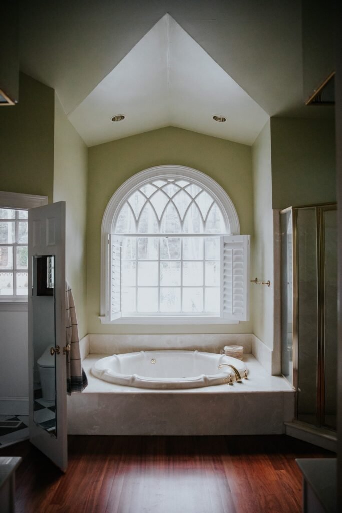 Can Bathroom Windows Be Clear
