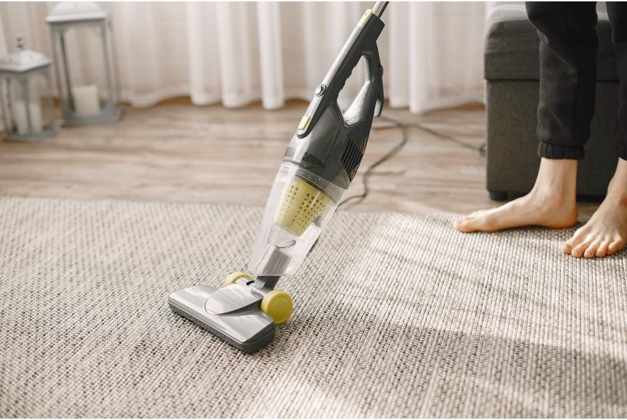 Can Vacuum Wet Carpet