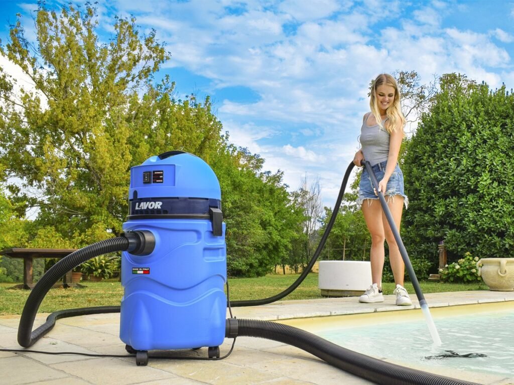 Vacuum Pool With Shop Vac
